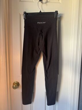 Peachy Athletic Elixir Black Leggings